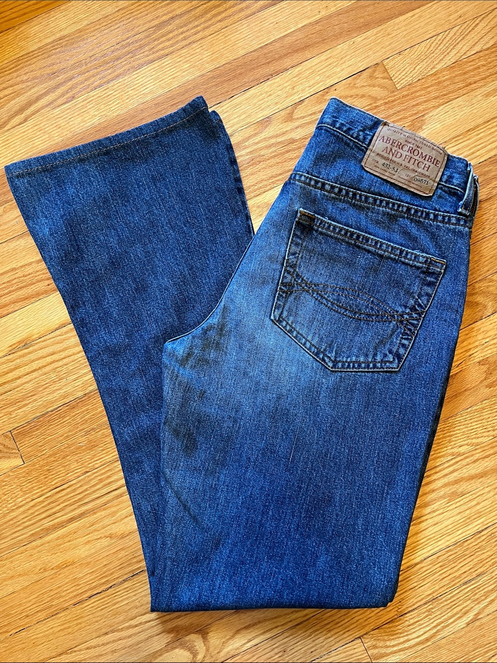 Abercrombie & Fitch women’s Bootcut Jeans in Deep Blue Wash